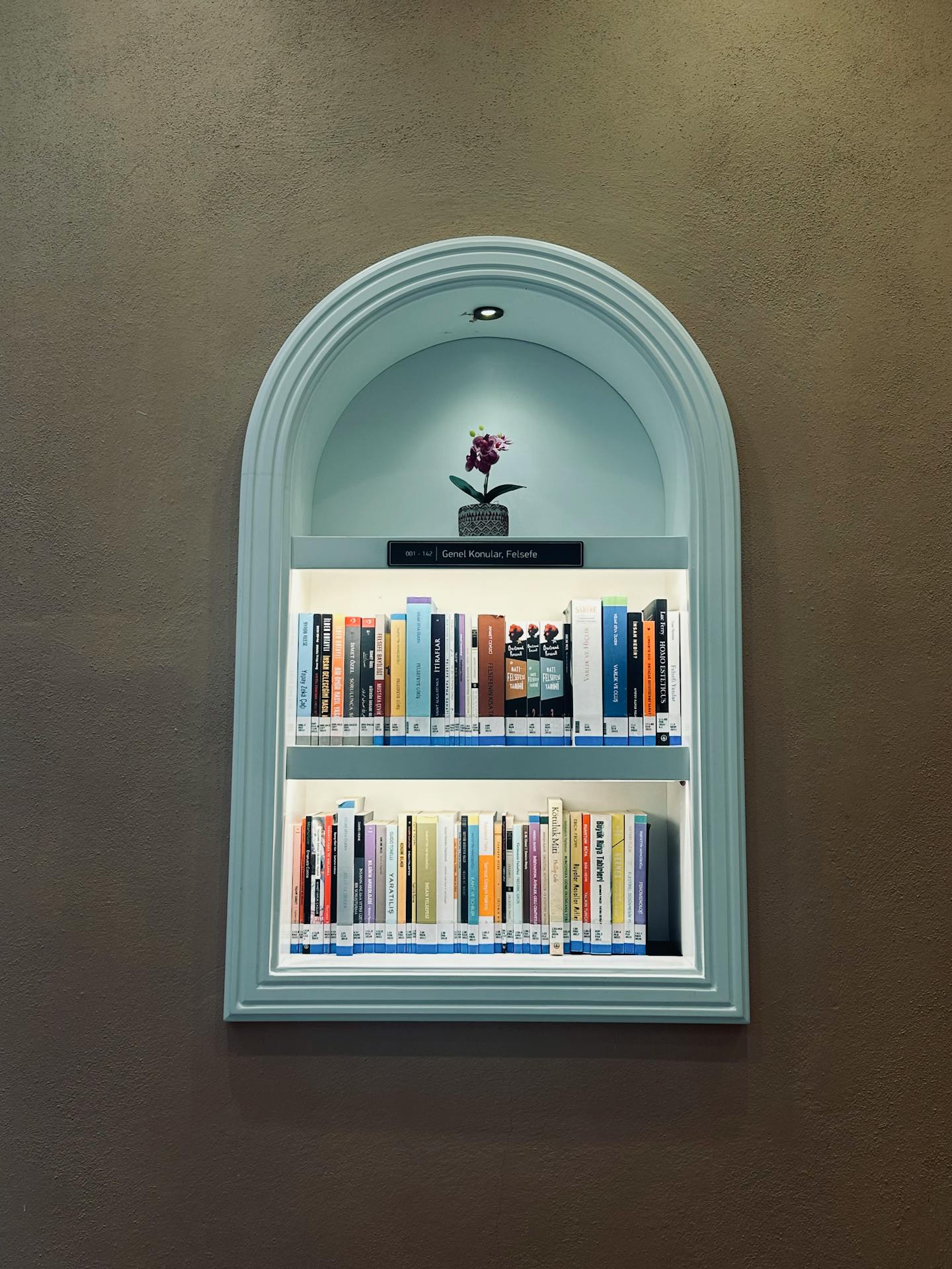 Fitted alcove storage with a refined finish