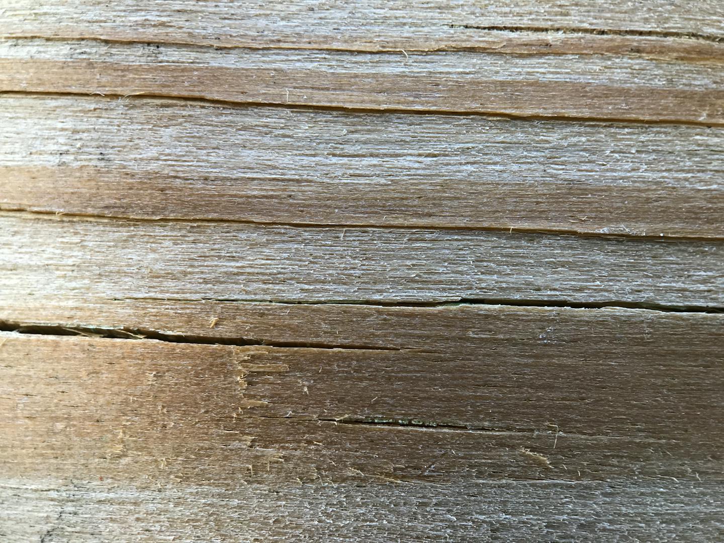 Detail of a made-to-measure fitted unit